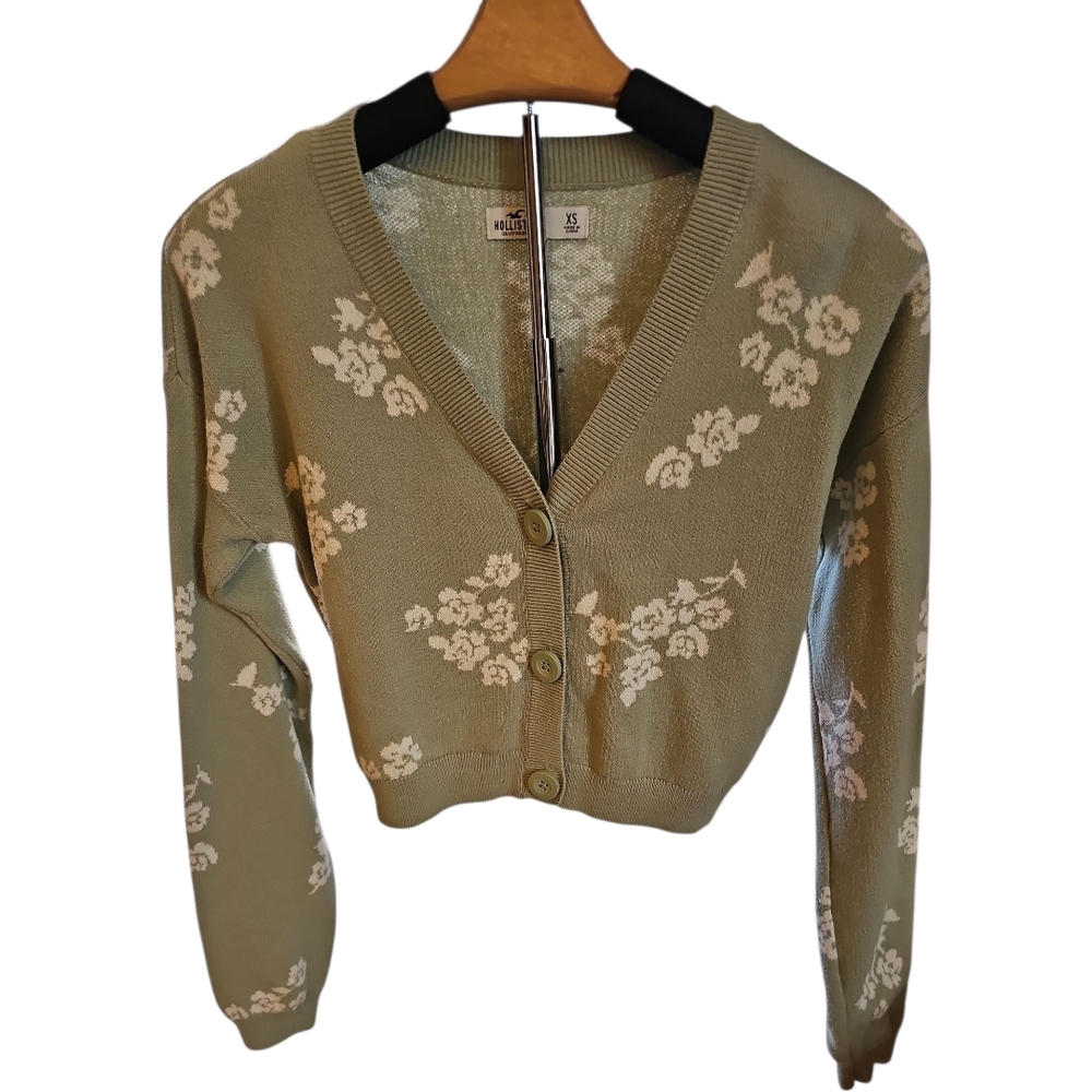 Hollister Sage Green Floral Cropped Cardigan